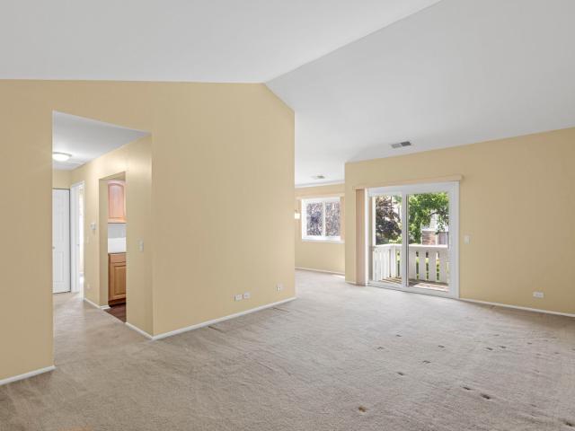 Condo for sale in Schaumburg, Illinois