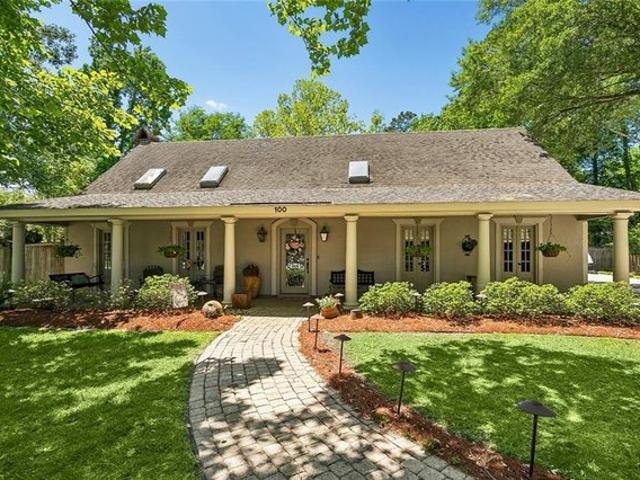 House for sale in Mandeville, Louisiana