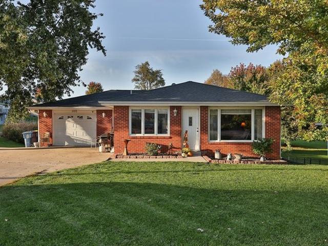 House for sale in Pella, Marion County
