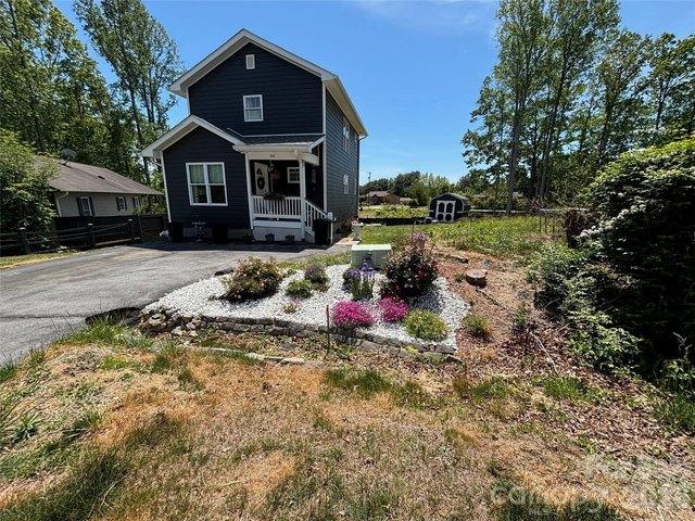 House for sale in East Flat Rock, North Carolina