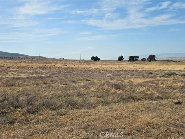 Land for sale in Lancaster, California