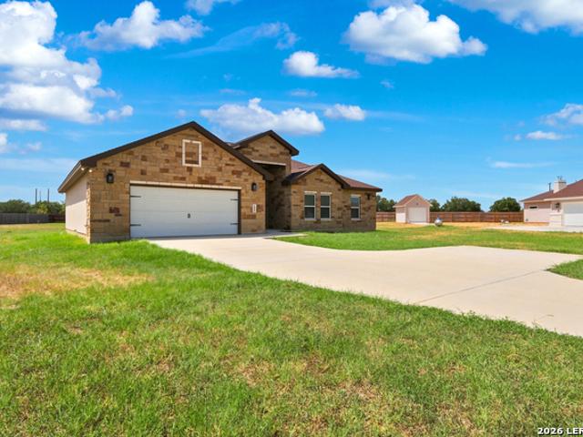 House for sale in Lytle, Atascosa County