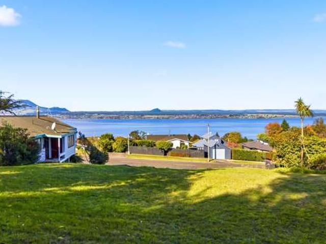 Land for sale in Acacia Bay, Waikato