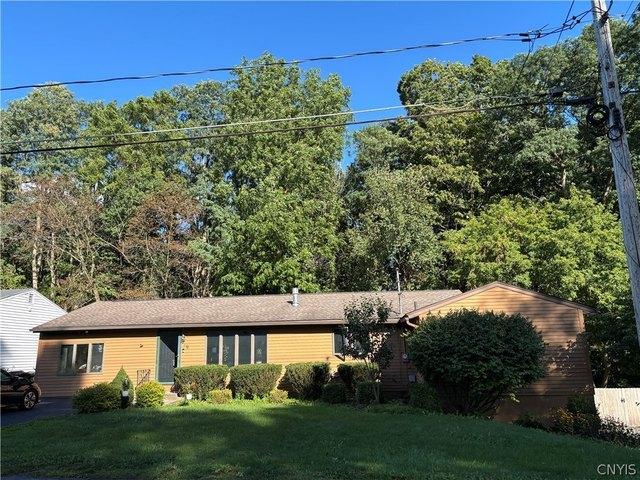 House for sale in Village of Camillus, Town of Camillus