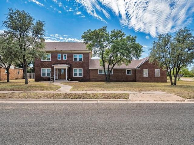 House for sale in Howard, Texas