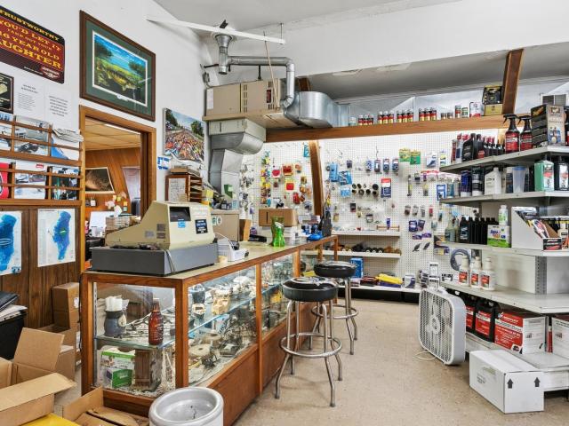 Commercial for sale in Menasha, Wisconsin