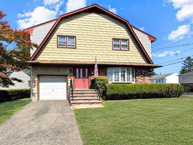 House for sale in Saddle Brook, New Jersey