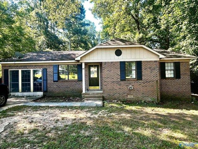 House for sale in Somerville, Alabama