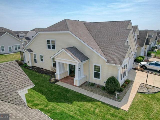 Townhouse for sale in Delaware