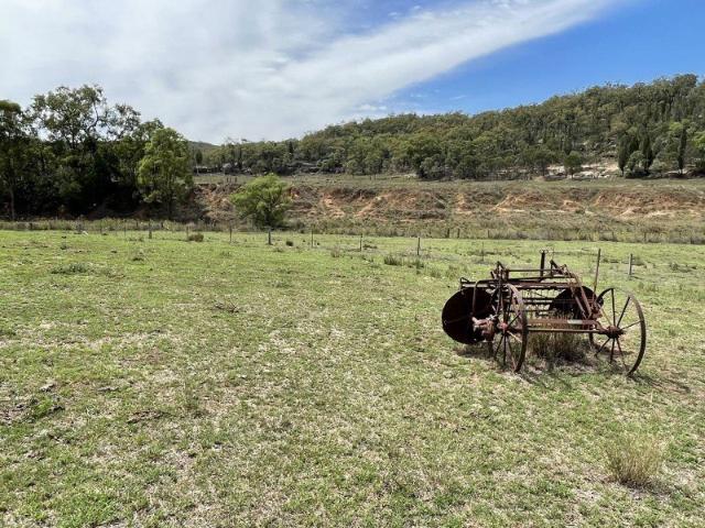 Cottage for sale in Giants Creek, New South Wales