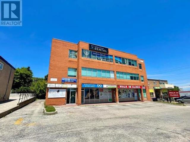 Commercial for rent in Bradford West Gwillimbury, Ontario