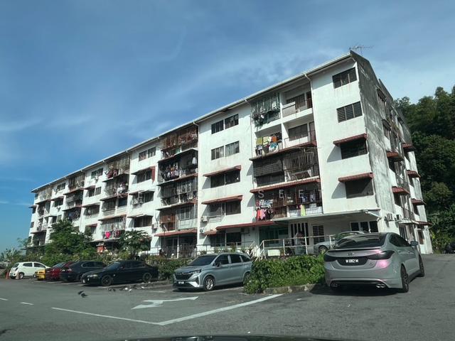 Flat for sale in Kajang, Langat