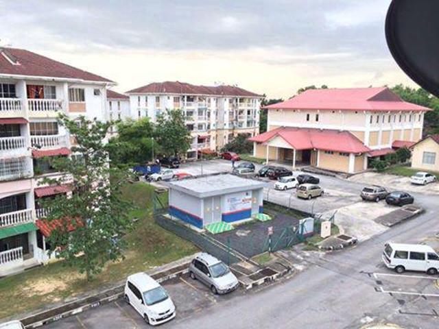 Apartment for sale in Petaling, Damansara Damai