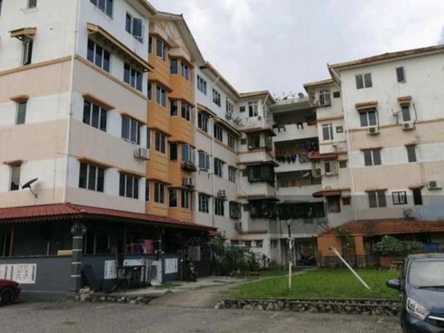 Apartment for sale in Kajang, Langat