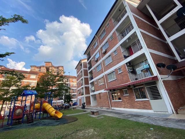 Apartment for sale in Kajang, Langat