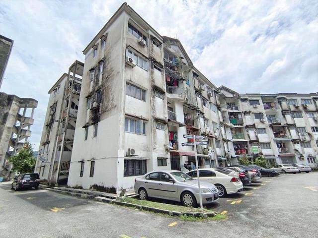 Condominium for sale in Langat, Selangor