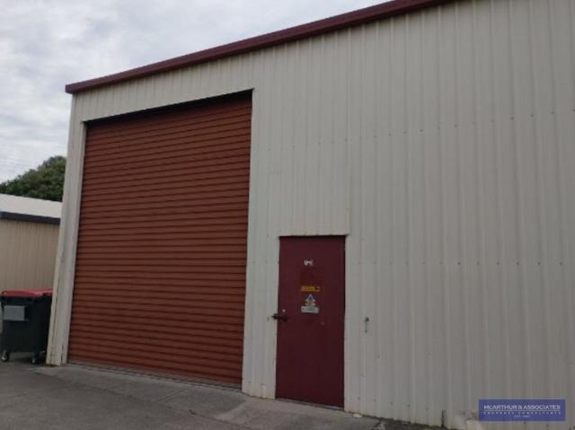 Warehouse for rent in Toombul, Queensland
