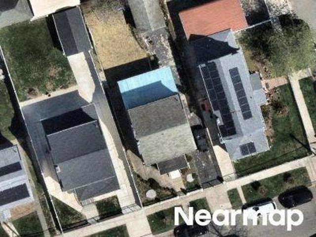 House for sale in Queens, Arverne