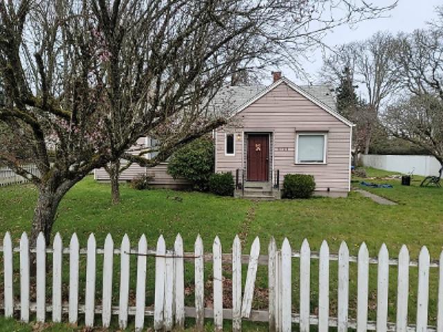 House for sale in Lakewood, Washington
