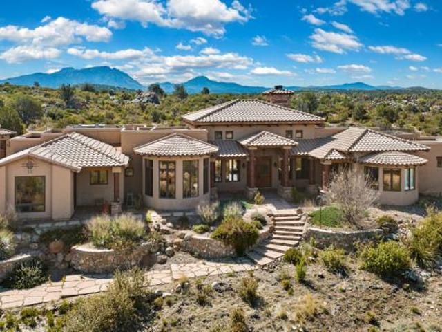 House for sale in Skull Valley, Arizona