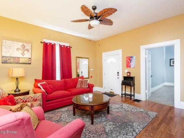 House for sale in Jeffersontown, Kentucky