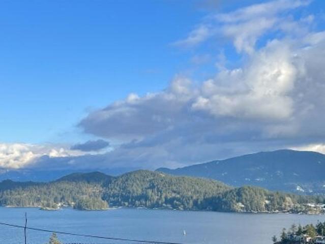 Apartment for sale in Gibsons, British Columbia
