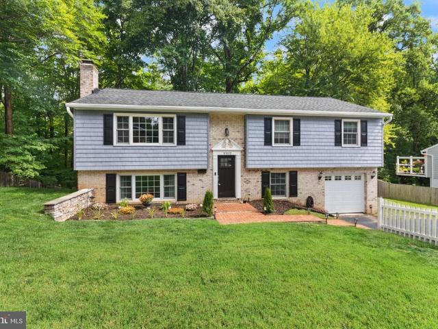 House for sale in Country Club Hills, Fairfax
