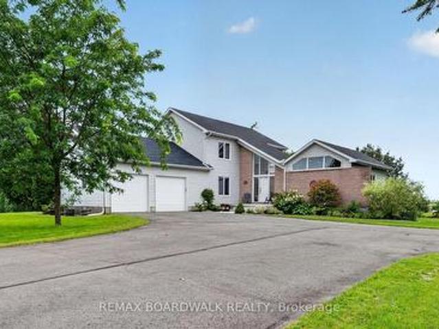 House for sale in Russell, Ontario