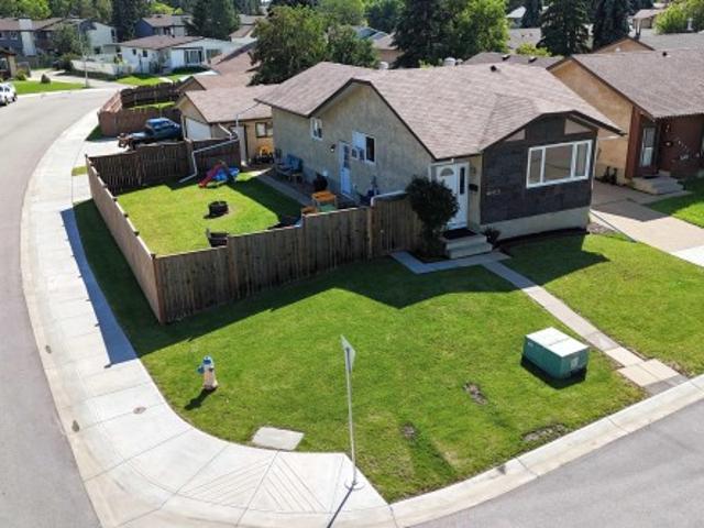 House for sale in Wedgewood, Alberta