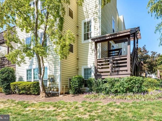 Condo for sale in Oakton, Fairfax County