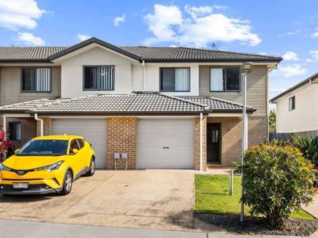 Townhouse for sale in Toombul, Queensland