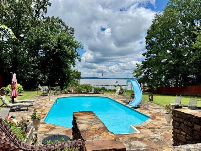 House for sale in Ark