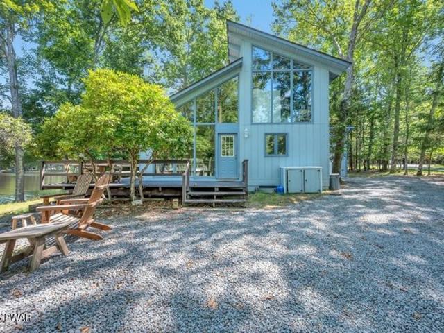 House for sale in Lake Ariel, Pennsylvania
