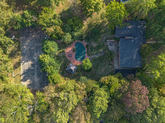 House for sale in Mayfield, Graves County