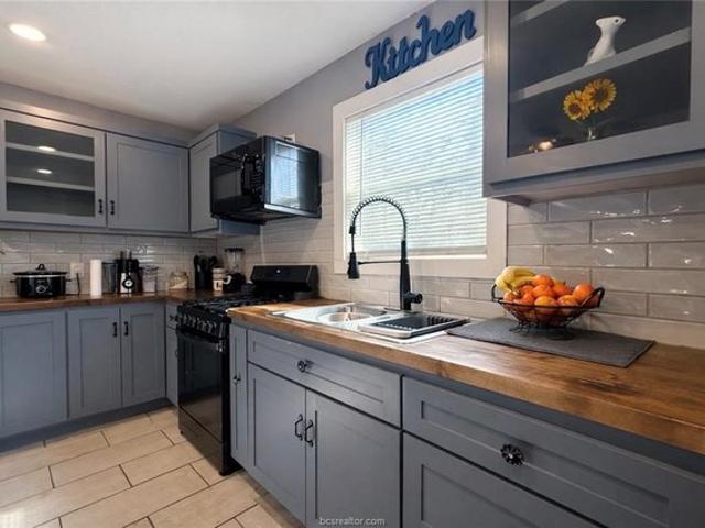 House for sale in Somerville, Texas
