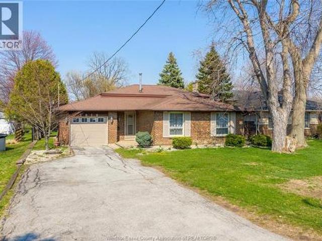 House for sale in Lakeshore, Ontario