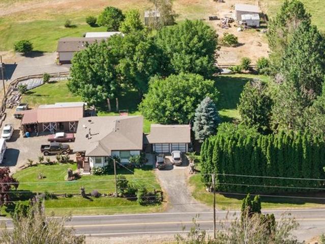 House for sale in Zillah, Washington