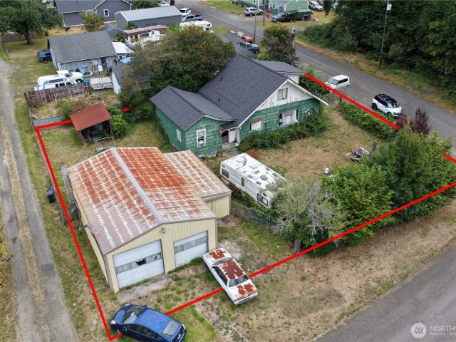 House for sale in Riverdale, Raymond