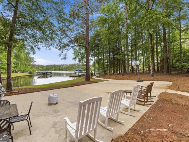 House for sale in White Plains, Georgia