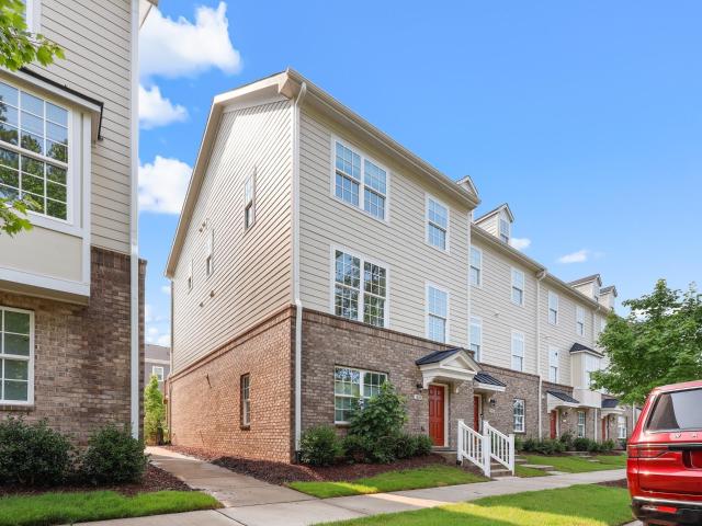 Townhouse for sale in Durham, North Carolina
