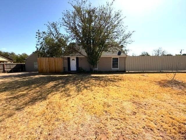 House for sale in Crowell, Texas