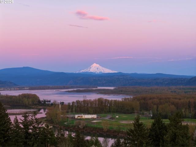 House for sale in Camas, Washington