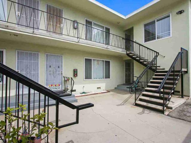 Apartment for rent in Santa Monica, California