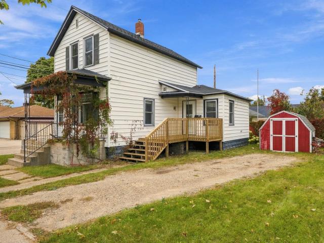 House for sale in Escanaba, Delta County
