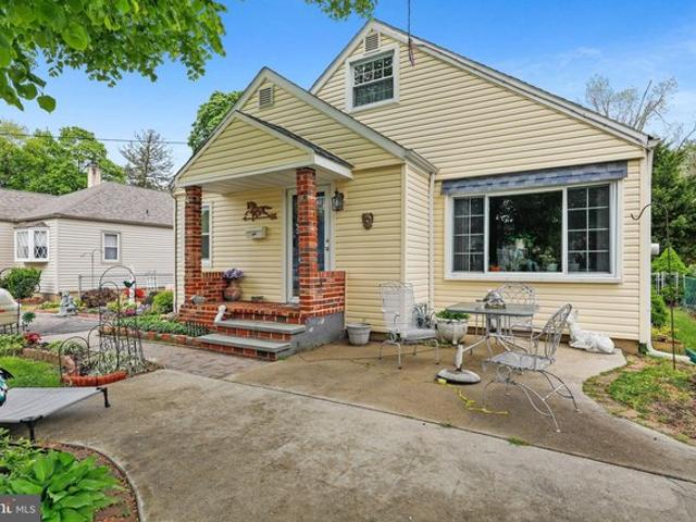 House for sale in Beverly, New Jersey