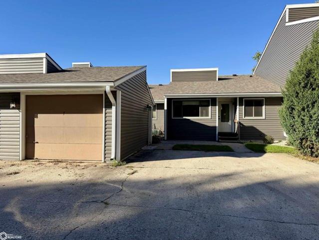 Condo for sale in Clear Lake, Cerro Gordo County
