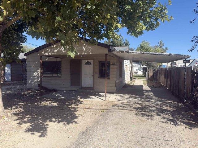 House for sale in Kuna, Ada County