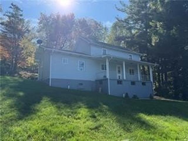 House for sale in Farmington, Pennsylvania
