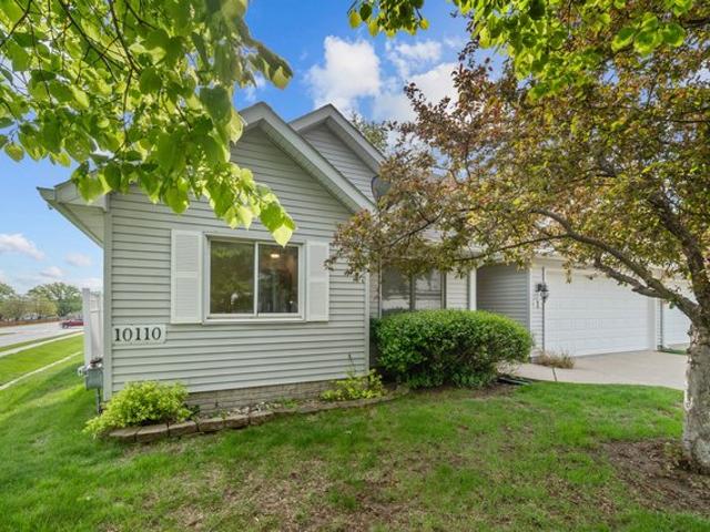 Townhouse for sale in Urbandale, Iowa
