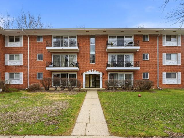 Condo for sale in Wilmette, Illinois